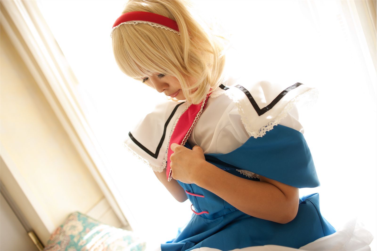 [Cosplay] New Touhou Project Cosplay  Hottest Alice Margatroid ever